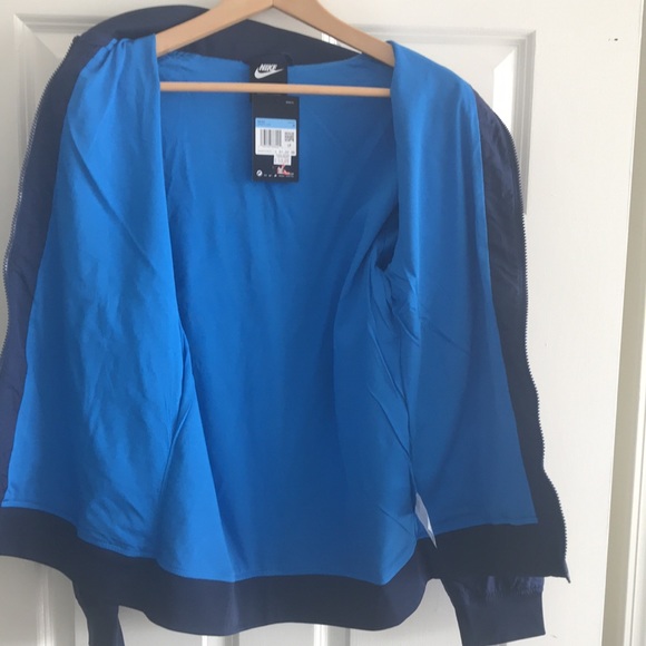 Nike Jacket - Picture 4 of 4